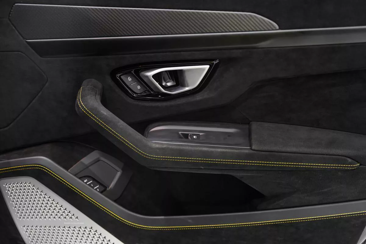 Lamborghini Urus Performante-3-3