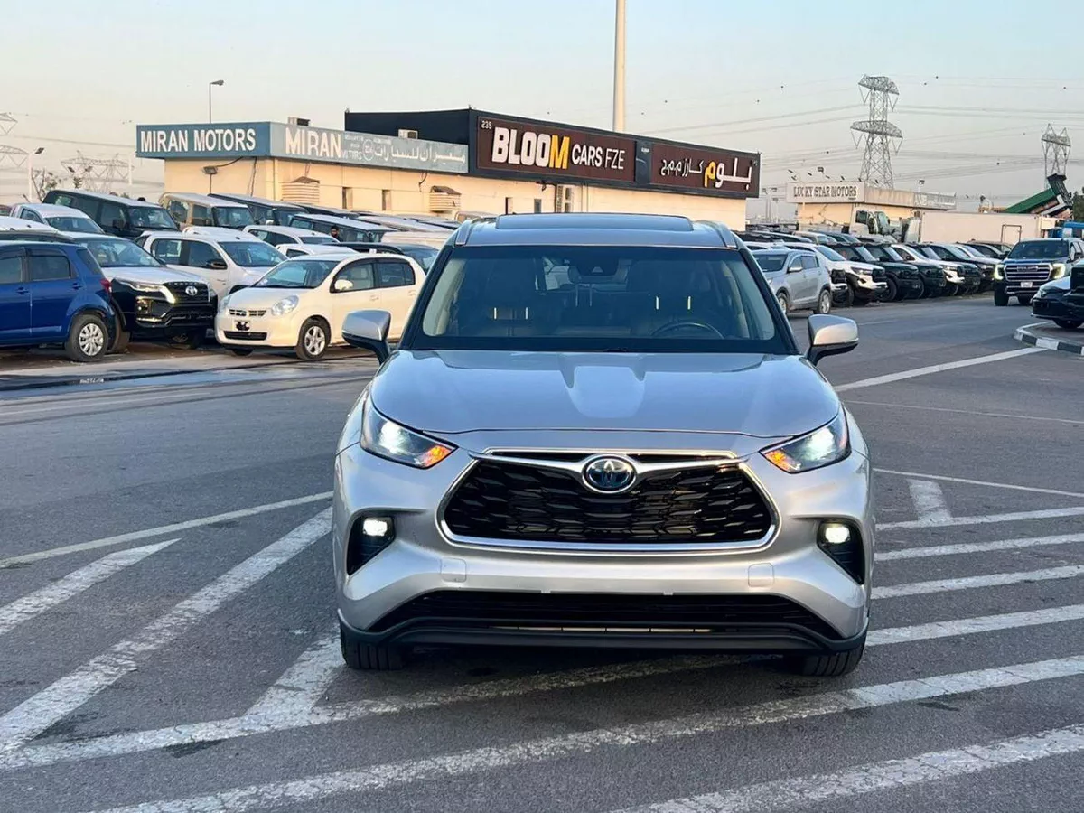 Toyota Highlander GLE HEV 2023 Toyota Highlander Hybrid Full Option - 2.5L V4 - AWD 4x4 - Rear Camera - Sunroof - Leather s-1-0