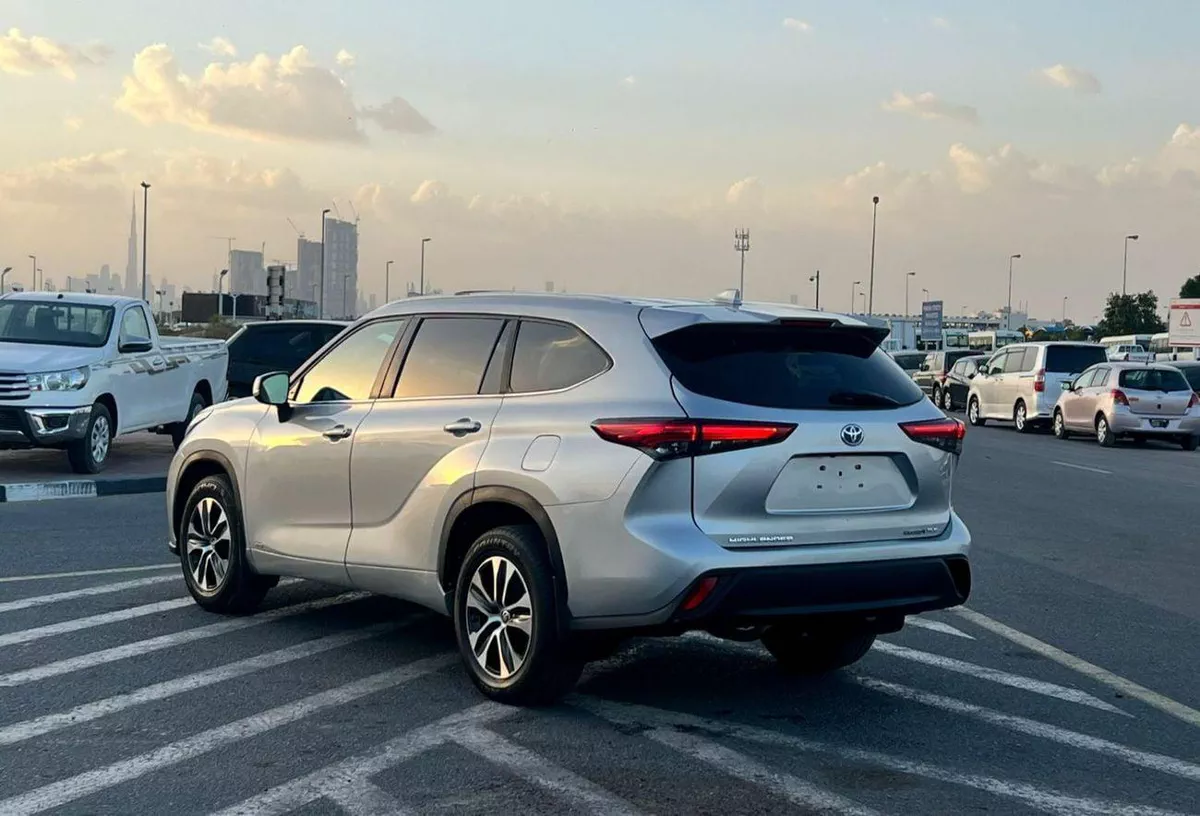 Toyota Highlander GLE HEV 2023 Toyota Highlander Hybrid Full Option - 2.5L V4 - AWD 4x4 - Rear Camera - Sunroof - Leather s-4-0
