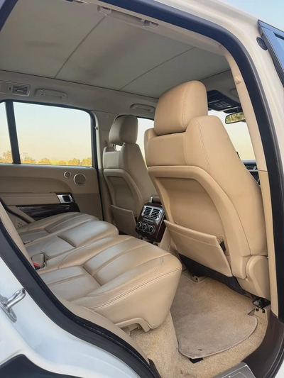 Land Rover vogue HSE GCC Oreginal paint excellent condition-11