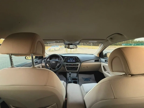 2015 Hyundai Sonata SE - American Specs - Reliable Sedan