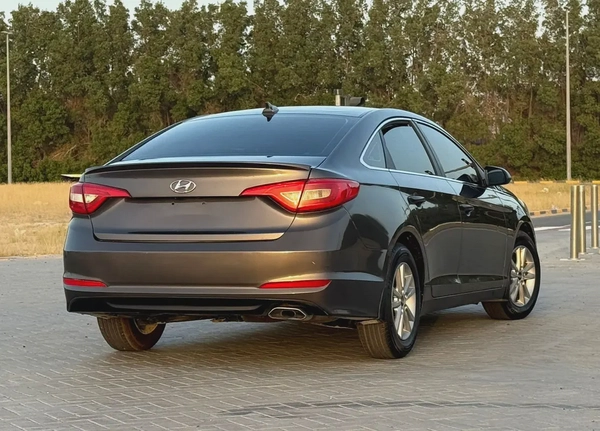 2015 Hyundai Sonata SE - American Specs - Reliable Sedan