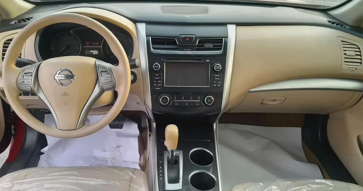 Nissan Altima S GCC | Model 2016 | Well Maintained | Ready to Drive Model: 2016 Mileage: 194,025 KMS-9-9