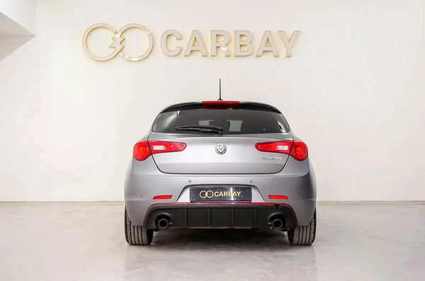 AED 548 PM | ALFA ROMEO GIULIETTA VELOCE 2021 | UNDER AGENCY WARRANTY JUNE 2026 | GCC