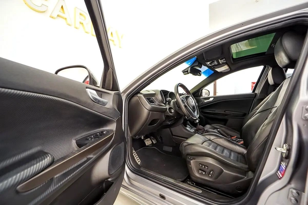 AED 548 PM | ALFA ROMEO GIULIETTA VELOCE 2021 | UNDER AGENCY WARRANTY JUNE 2026 | GCC