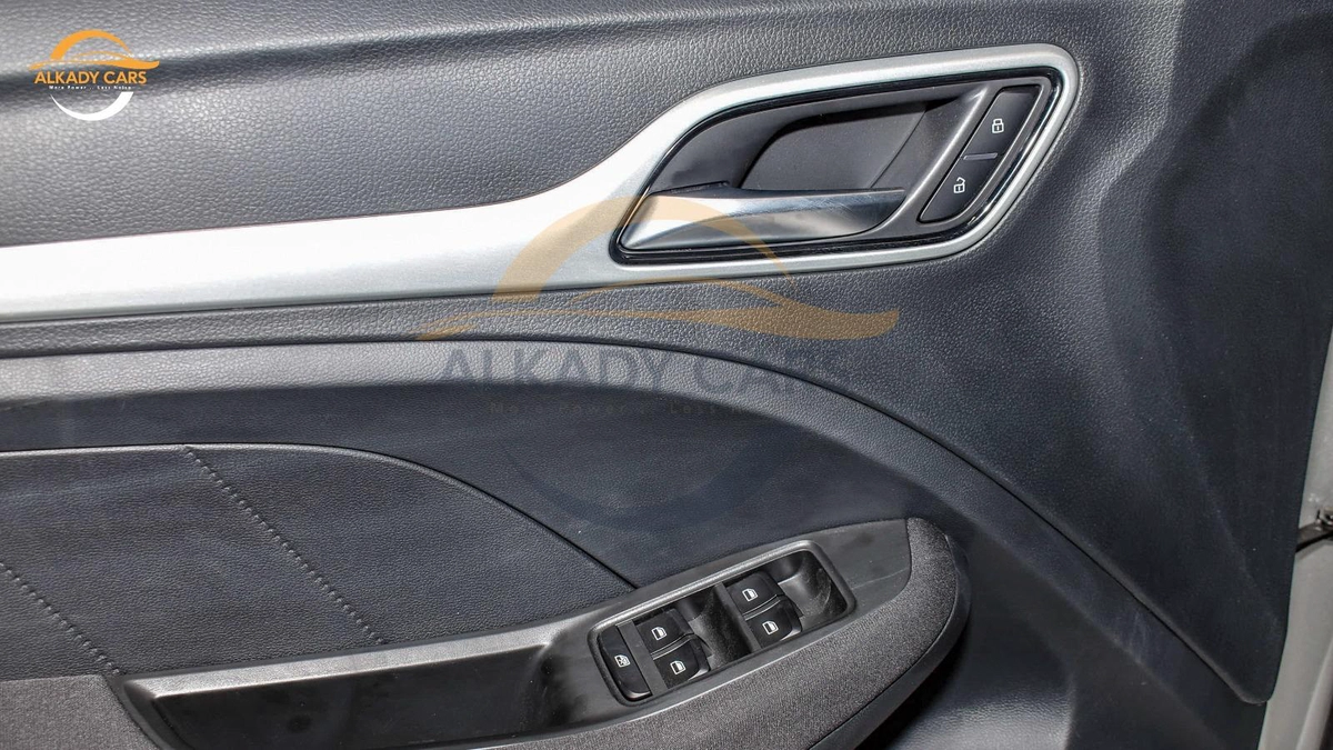 MG ZS 1.5L Comfort 2025 gcc specs-10-10