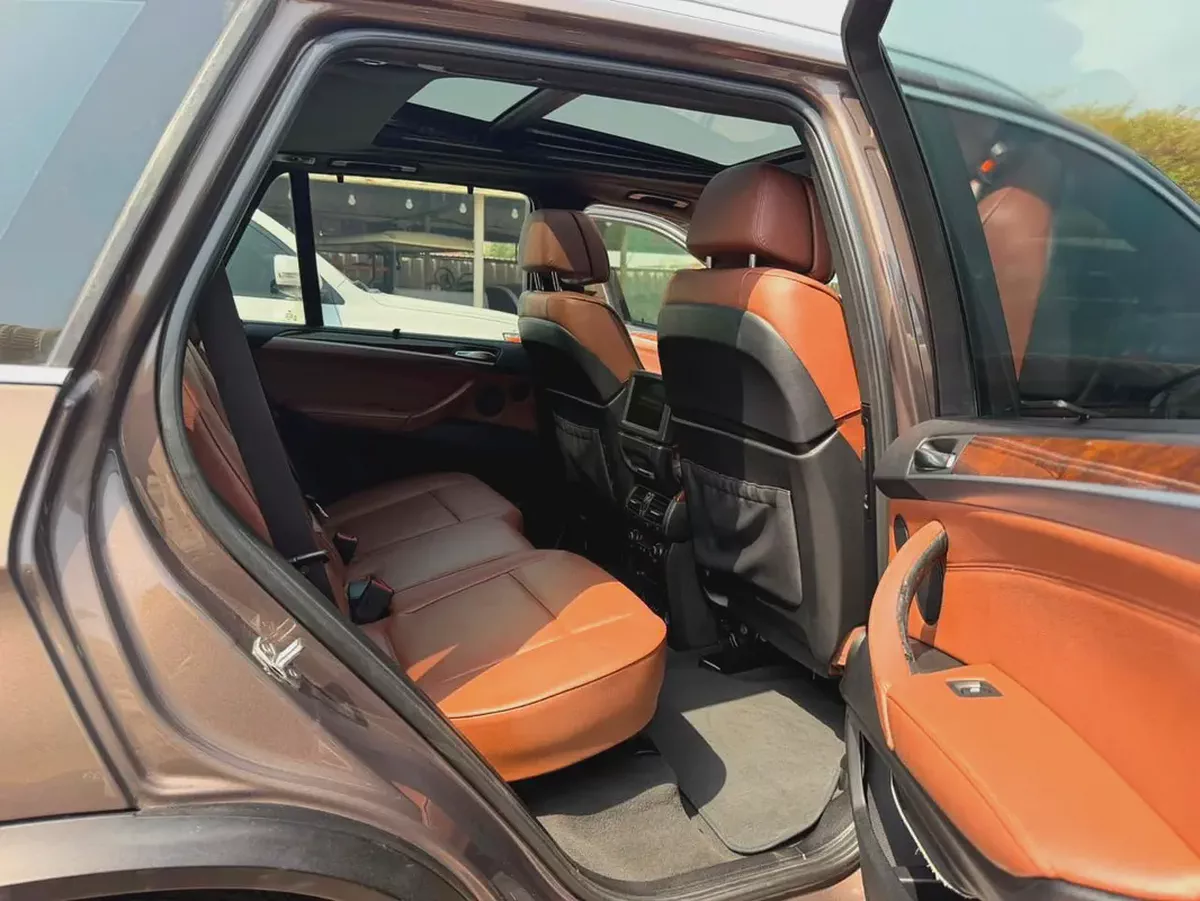 BMW X5 M 2013 GCC Specs - High Performance Luxury SUV-8-8