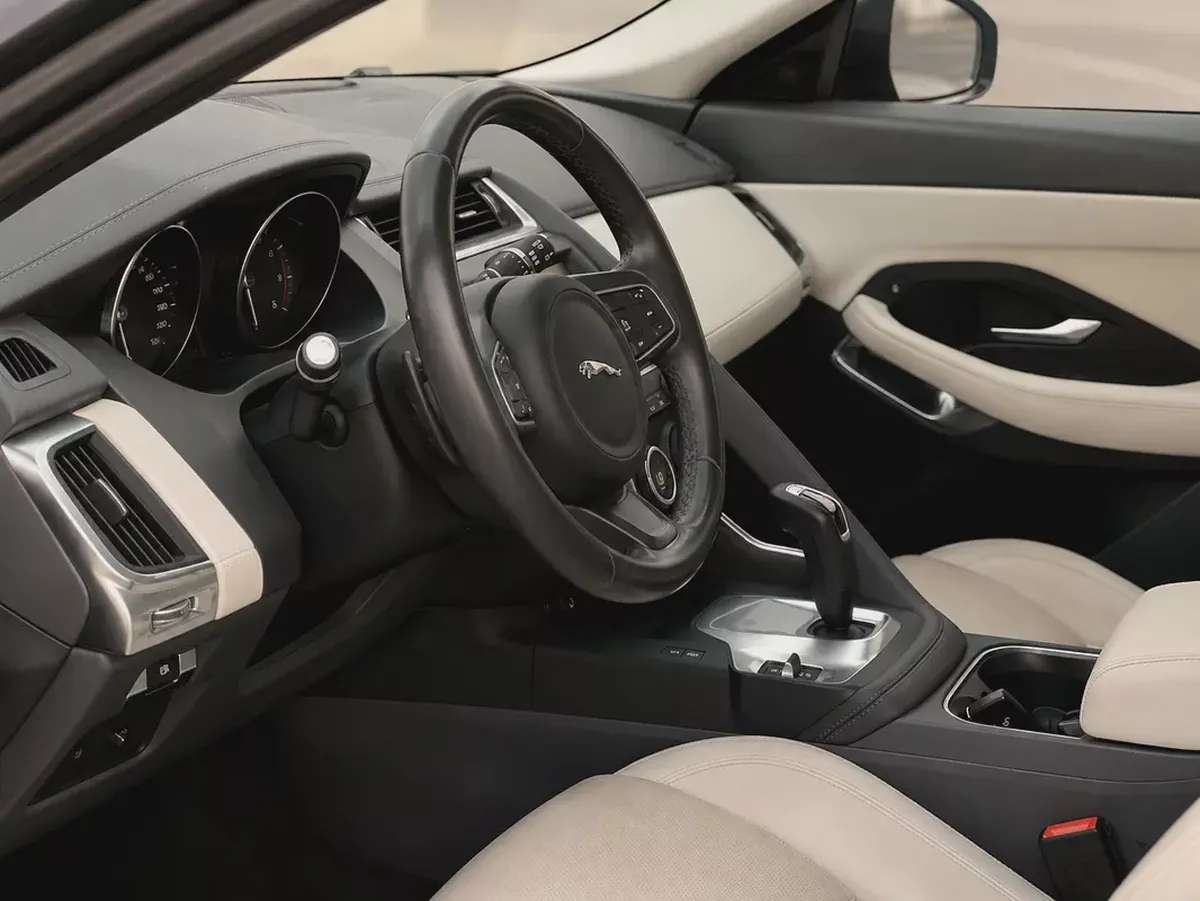 AED 640 EMI I P.M I UNDER WARRANTY I JAGUAR I E PACE | STANDARD | GCC|2.0L i4| 2020 | 0% DOWNPAYMENT-11-11