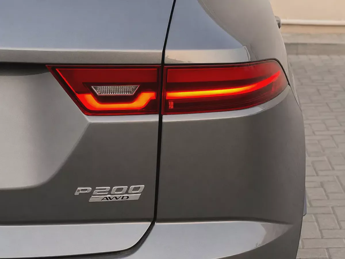AED 640 EMI I P.M I UNDER WARRANTY I JAGUAR I E PACE | STANDARD | GCC|2.0L i4| 2020 | 0% DOWNPAYMENT-4-4