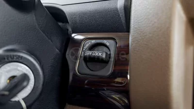 Toyota Land Cruiser Pickup 70 .-18