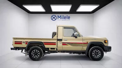 Toyota Land Cruiser Pickup 70 .-4