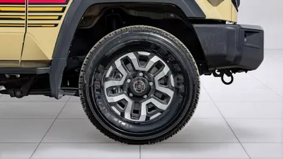 Toyota Land Cruiser Pickup 70 .-5