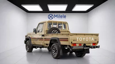 Toyota Land Cruiser Pickup 70 .-6