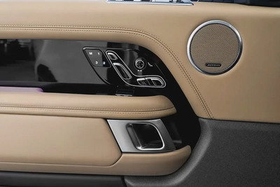 AED 3,172 / 60 months | 0% DP | 2019 Range Rover Vogue HSE Supercharged / Full Service History-10