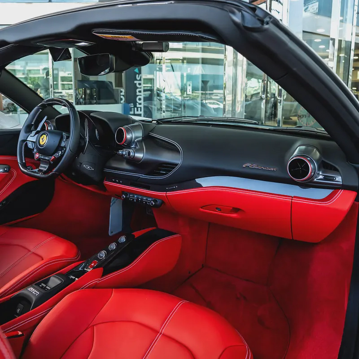 2023  FERRARI  F8 SPIDER  DONE ONLY 2000KM-12-12