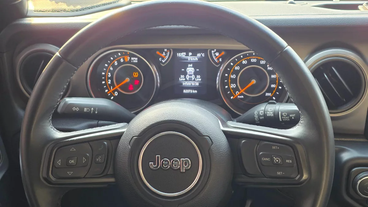 JEEP Wrangler Unlimited Sport (Grey)-10-10