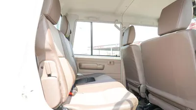 Toyota Land Cruiser Pick Up-17