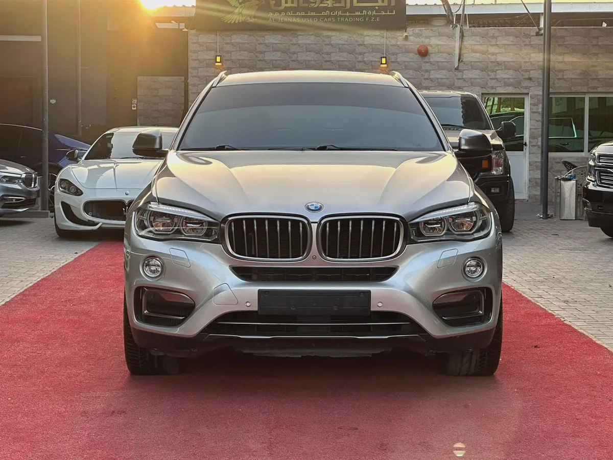 BMW X6 xDrive50i 2016 | GCC Specs | V8 TwinPower Turbo