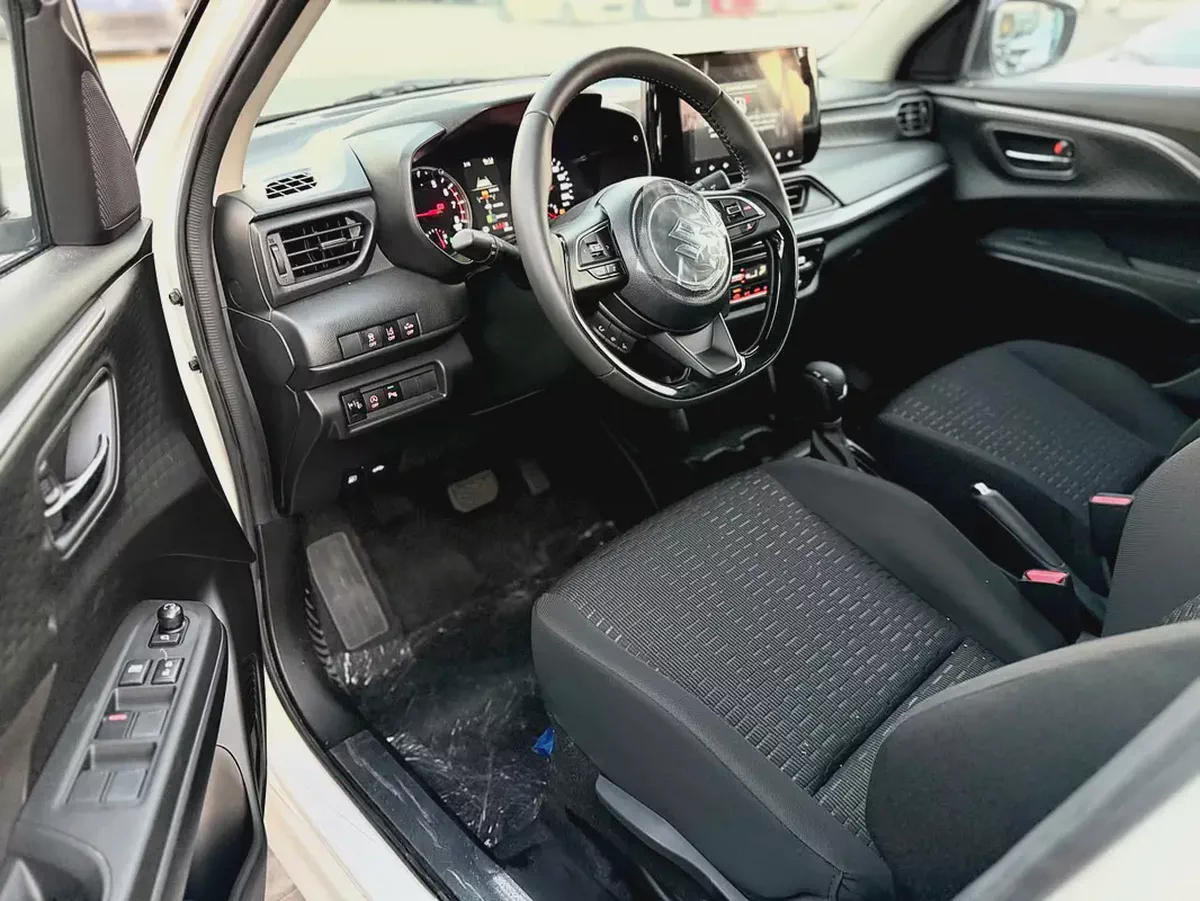 Brand New Suzuki Swift Hybrid GLX 2026 | GCC Specs |-10-10