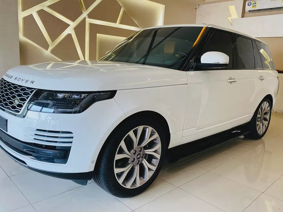 2018 Land Rover Range Rover Vogue | GCC Specs | V8 Excellent Condition-1-1