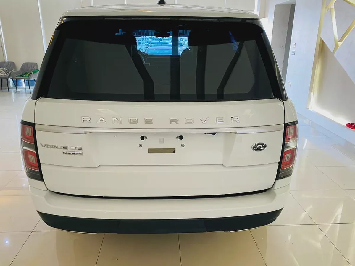 2018 Land Rover Range Rover Vogue | GCC Specs | V8 Excellent Condition-7-7