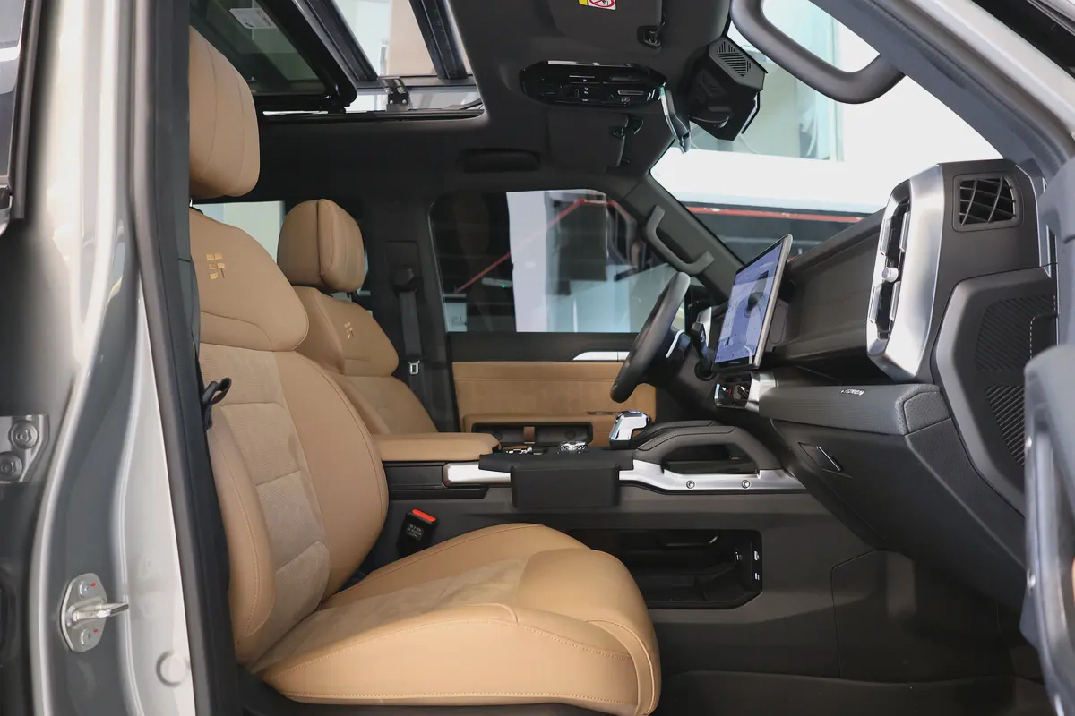 Jetour T2 Luxury Plus 2025 GCC Specs-17000km--Under warranty-Pristine condition-16-16
