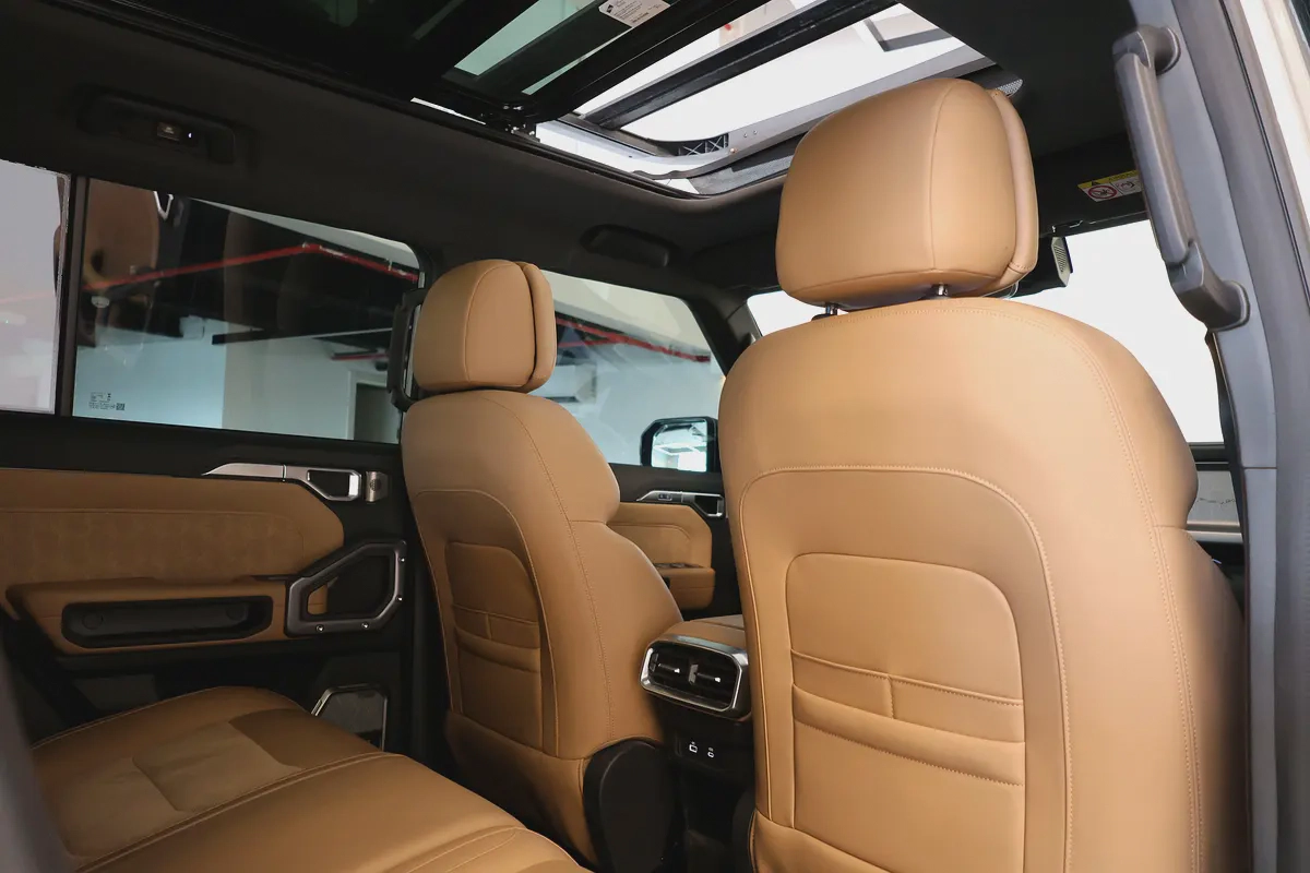 Jetour T2 Luxury Plus 2025 GCC Specs-17000km--Under warranty-Pristine condition-17-17