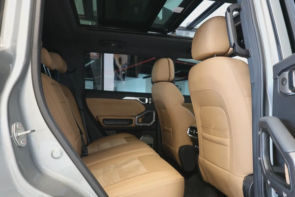 Jetour T2 Luxury Plus 2025 GCC Specs-17000km--Under warranty-Pristine condition
