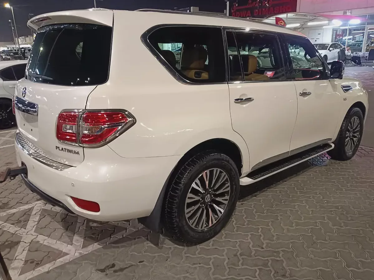 NISSAN PATROL GCC PLATINUM FIVE CAMERAS TOP-4-4
