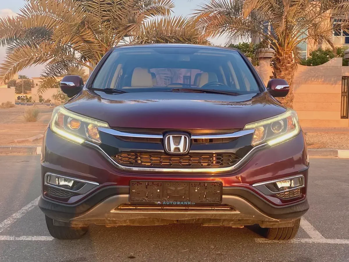 Very Low mileage HONDA CR-V agency serviced ||Gcc  ||Accident free || full option-2-2