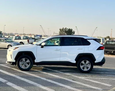 Toyota RAV4 XLE 2025 Toyota Rav4 Full Option 2.5L V4 - Rear Camera - Leather Seat - AWD 4x4 - Push Start-3