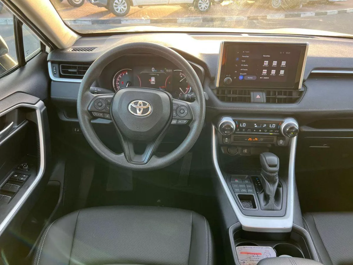 Toyota RAV4 XLE 2025 Toyota Rav4 Full Option 2.5L V4 - Rear Camera - Leather Seat - AWD 4x4 - Push Start-11-0