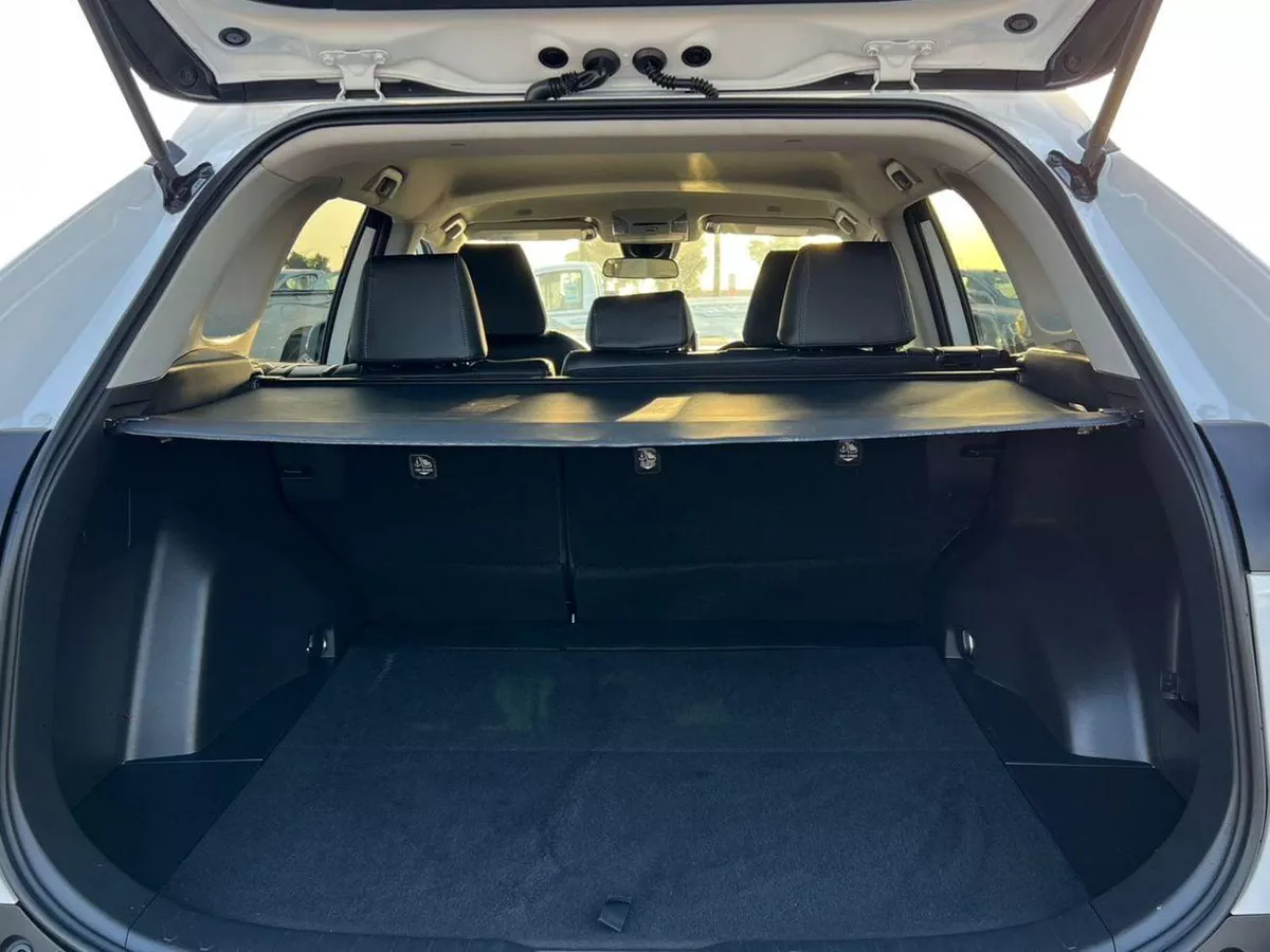 Toyota RAV4 XLE 2025 Toyota Rav4 Full Option 2.5L V4 - Rear Camera - Leather Seat - AWD 4x4 - Push Start-20-0