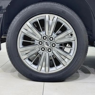 2024 - Ford F-150 Platinum Power Boost-17