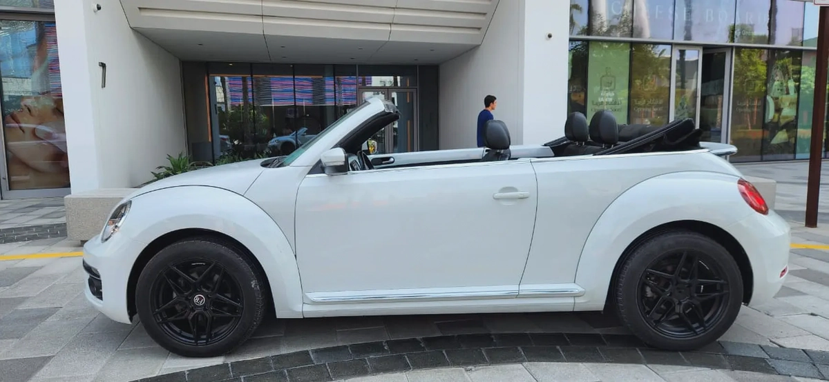 2019 Volkswagen Beetle -2.0L-4 Cyl-Excellent Condition-11-11