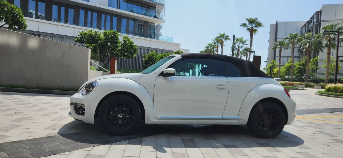 2019 Volkswagen Beetle -2.0L-4 Cyl-Excellent Condition-13-13
