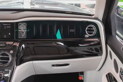 2025 Rolls-Royce Cullinan Black Badge - Japanese Specs - Pristine Condition-14