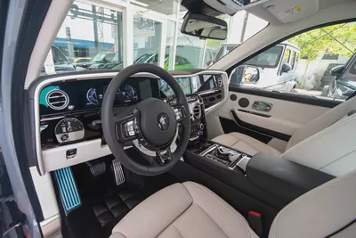 2025 Rolls-Royce Cullinan Black Badge - Japanese Specs - Pristine Condition-8