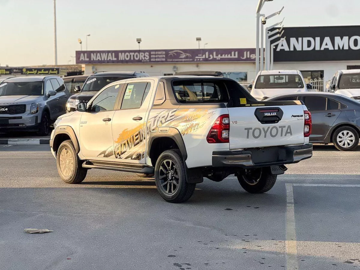 Toyota Hilux ADVENTURE EXPORT ONLY - HILUX 4.0L (WITH AIR COMPRESSOR)-4-0