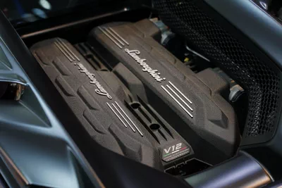 Lamborghini Revuelto-14