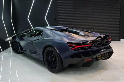 Lamborghini Revuelto-4
