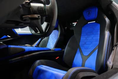 Lamborghini Revuelto-7