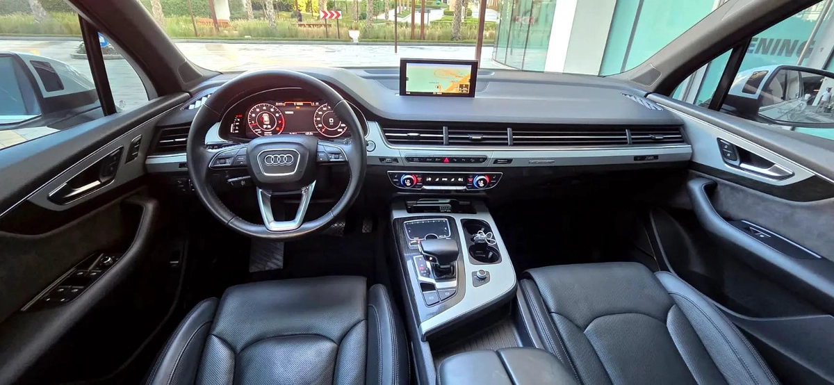 2018 Audi Q7 luxury-Full option-Excellent Condition-Bank Finance Available-1 Free Service-3-3