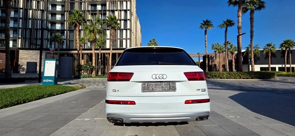 2018 Audi Q7 luxury-Full option-Excellent Condition-Bank Finance Available-1 Free Service