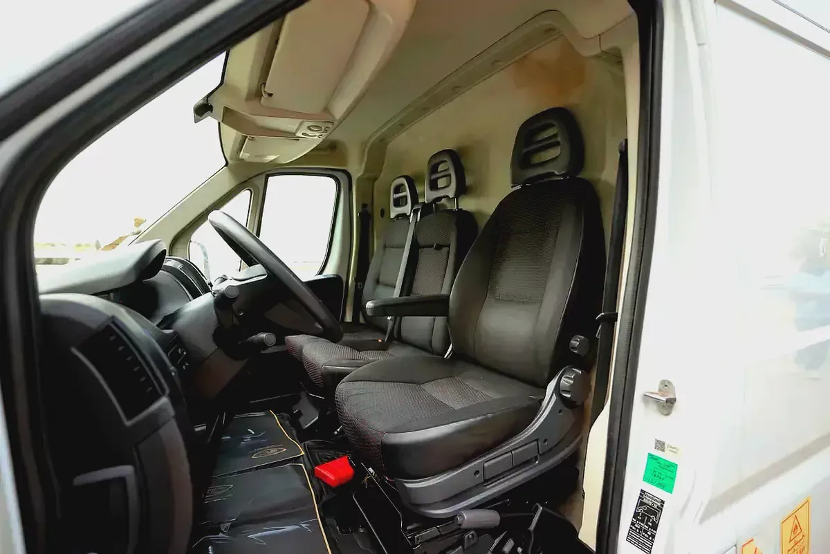 Peugeot Boxer Delivery Van | GCC Specs | Ref#P73191-7-7