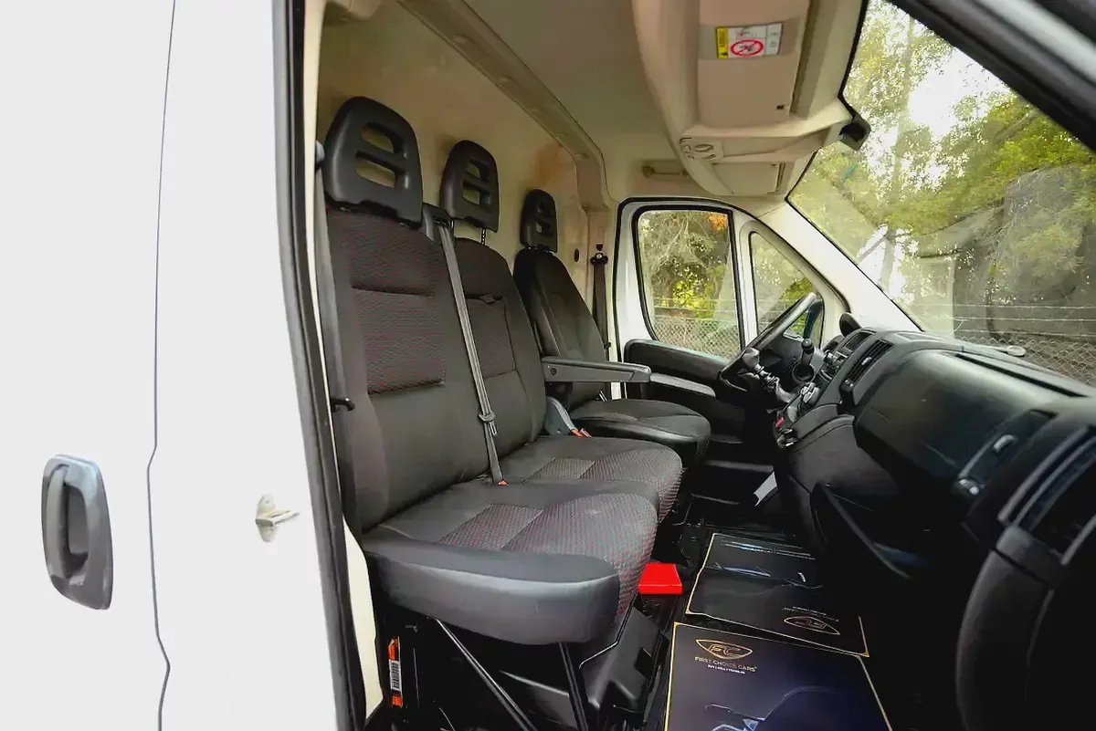 Peugeot Boxer Delivery Van | GCC Specs | Ref#P73191-8-8