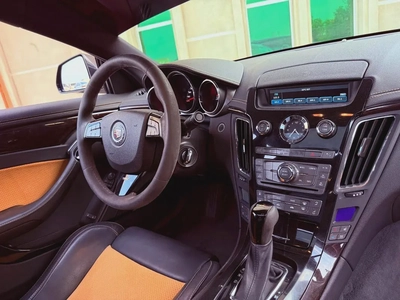 كاديلاك CTS V خليجي موديل 2013 فل اوبشن-7