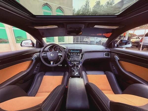 كاديلاك CTS V خليجي موديل 2013 فل اوبشن