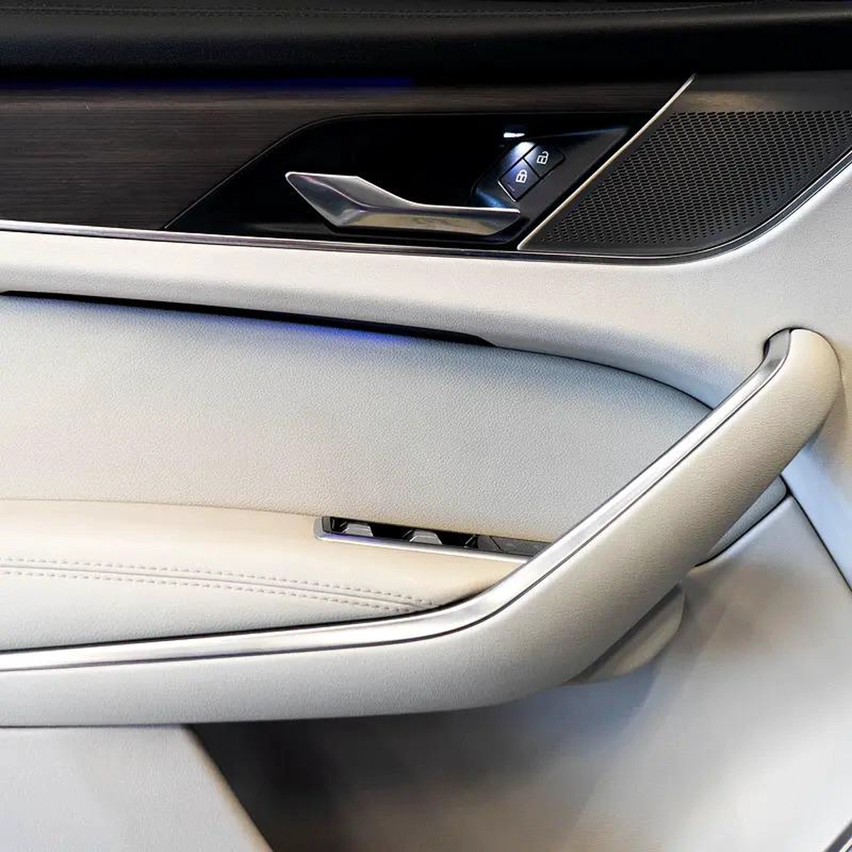 AED 2,107 p.m • 0% Downpayment • Jaguar F-Pace P250 S • 1 Year Warranty-12-12