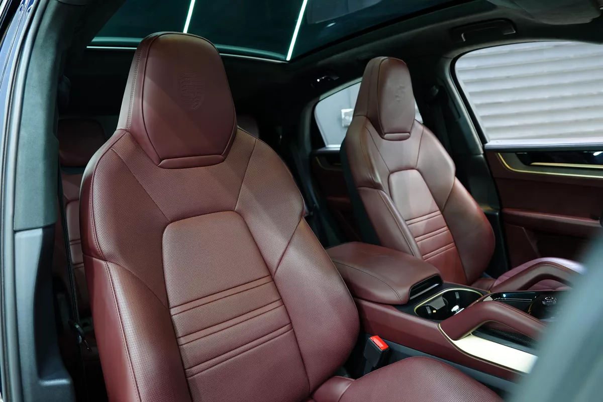 Porsche Cayenne GTS Coupe 2025-8-8